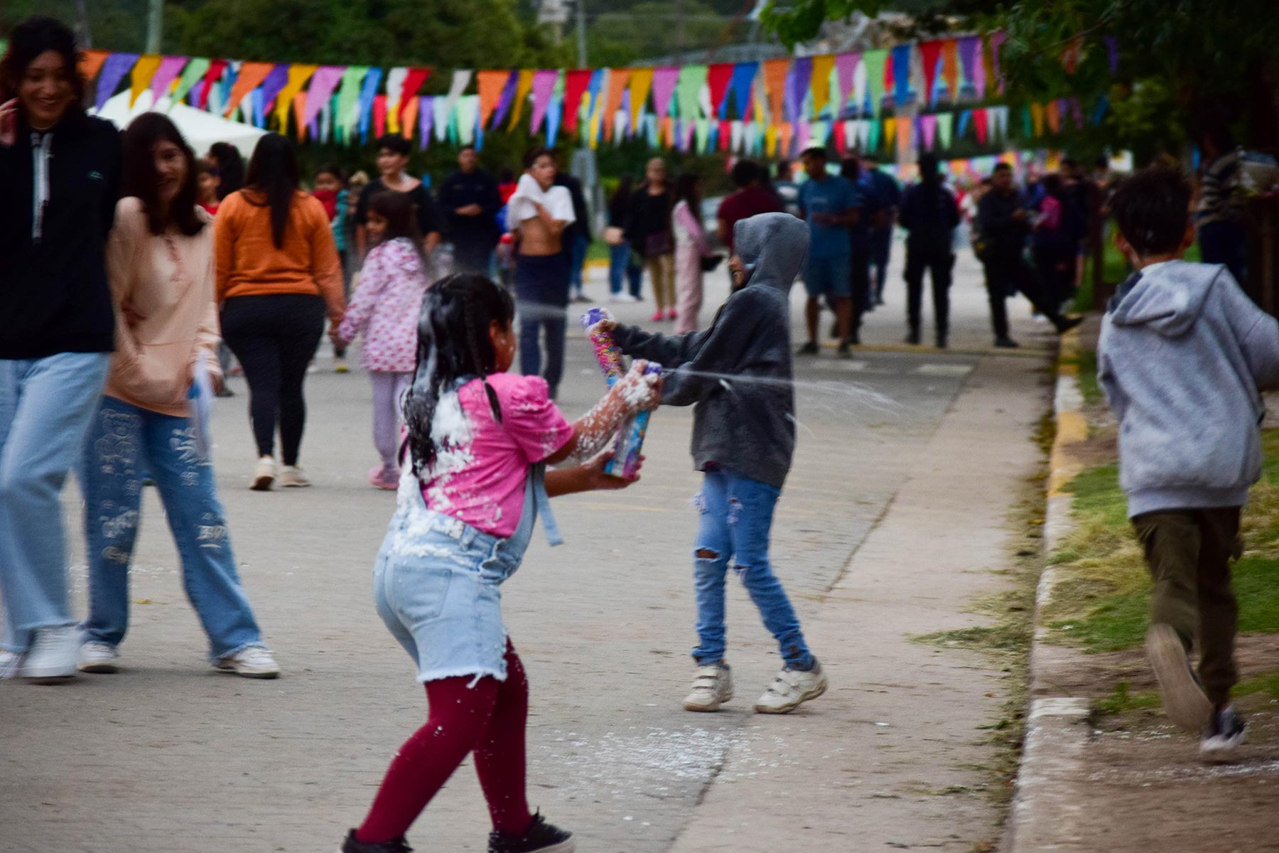 Una noche mágica de carnaval en Villa Parque Santa Ana