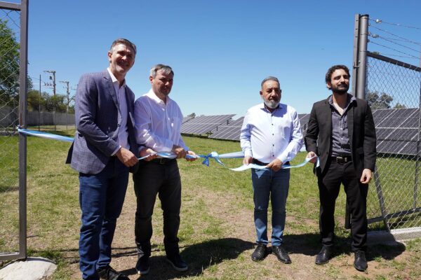 192-Inauguración-del-Parque-de-la-Economía-Solar-en-@ageccordoba-(35)