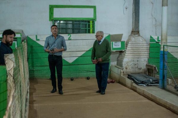 235 Entrega de fondo club (1)