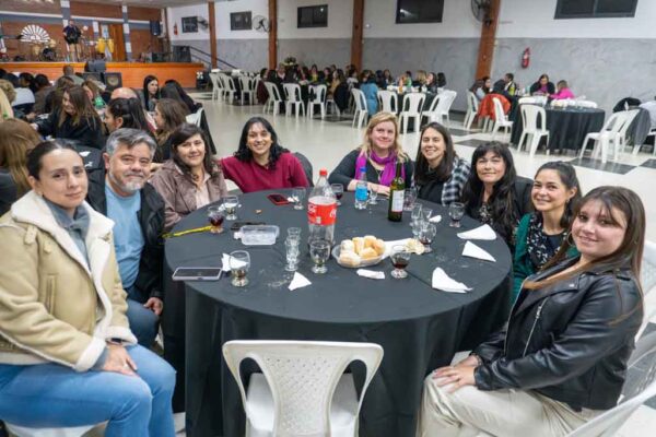 332 Celebramos a nuestros docentes (13)