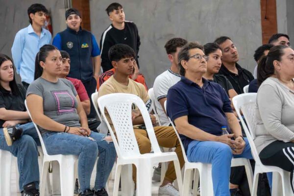 335 VPSA le da voz y decision a sus jovenes (14)