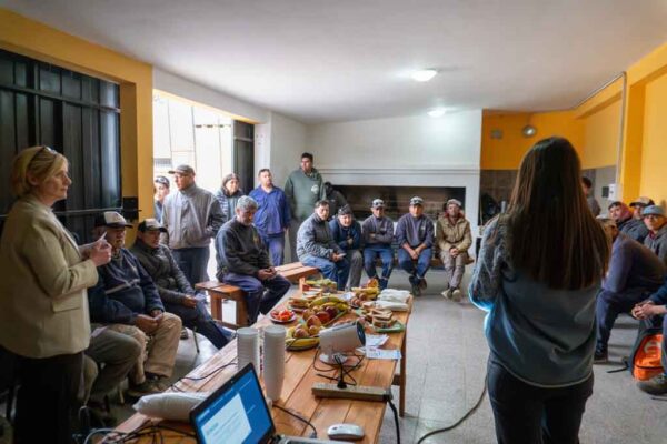 339 Charla de salud (8)