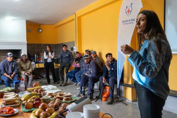 339 Charla de salud (9)