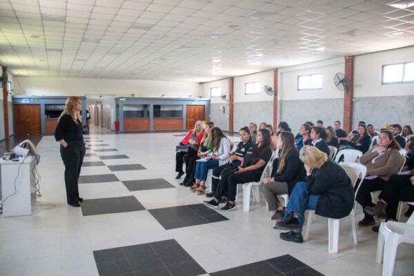 346 TALLER DEBER DE COMUNICAR Y DENUNCIAR (6)