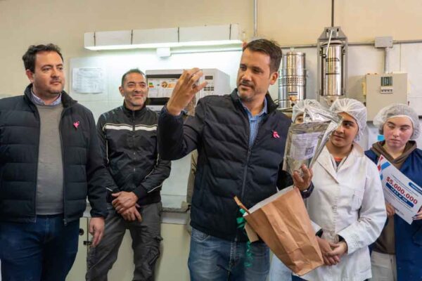 348 Más apoyo para la educación técnica de Villa Parque Santa Ana (8)